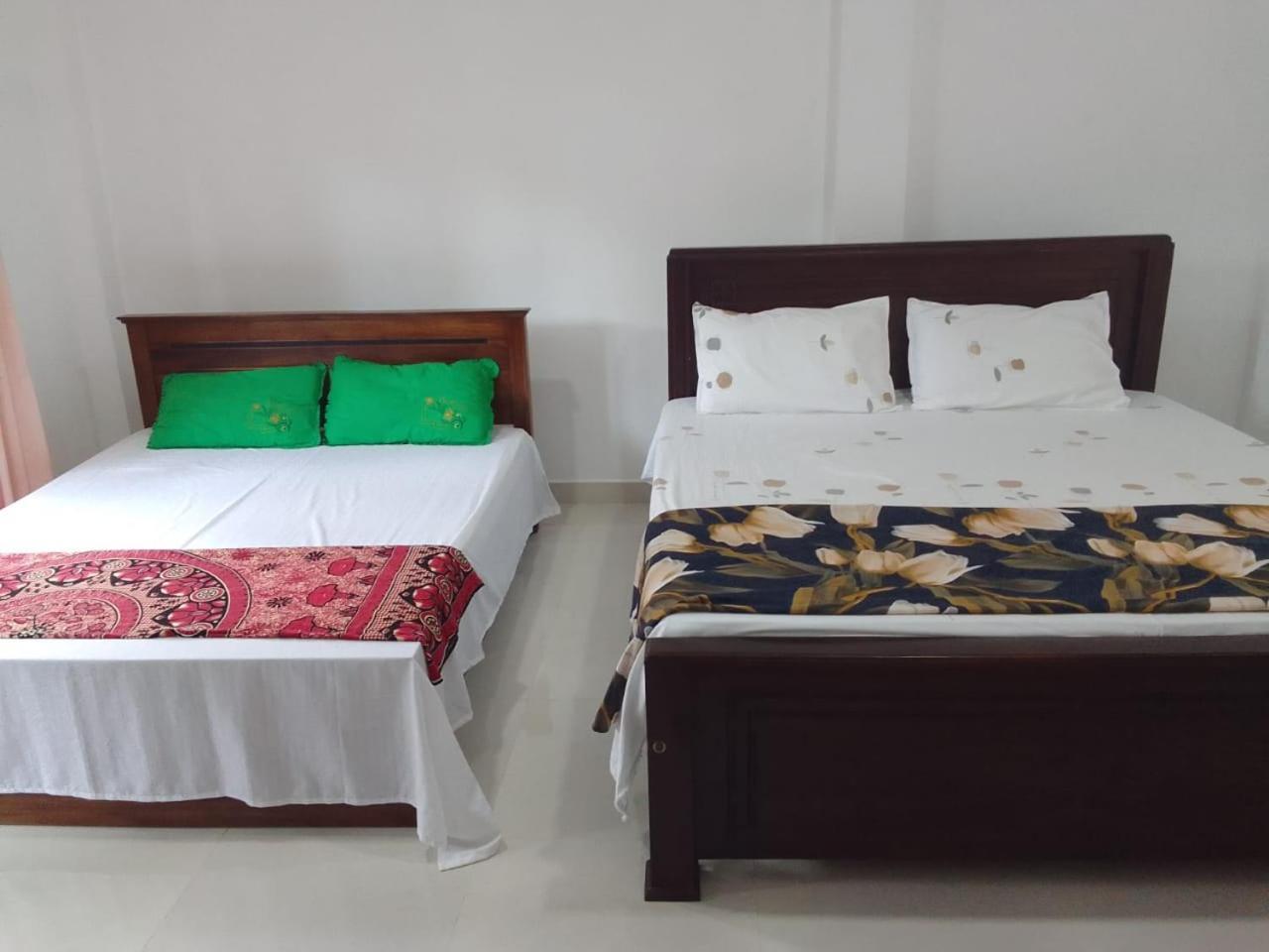 Bosadi Homestay Катунаяка Экстерьер фото